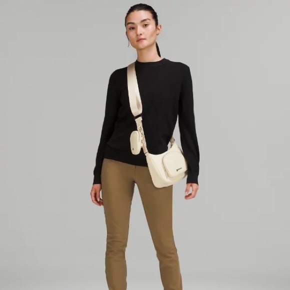 NWT LULULEMON Crossbody with Nano Pouch White Opal - Picture 3 of 10